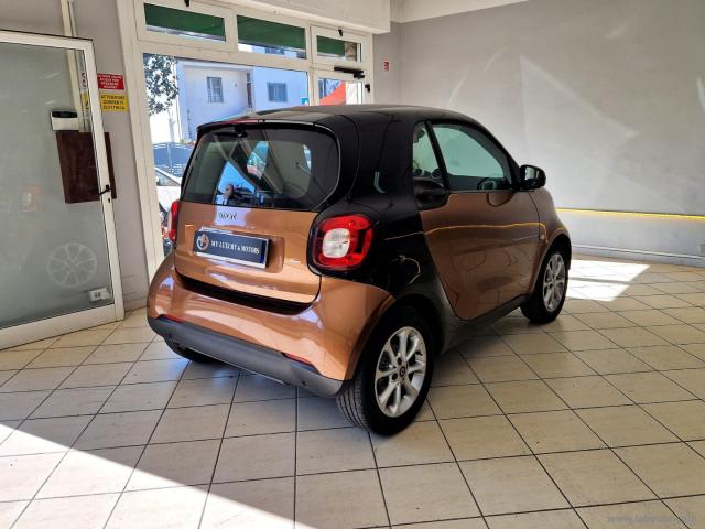 Auto - Smart fortwo 70 1.0 passion