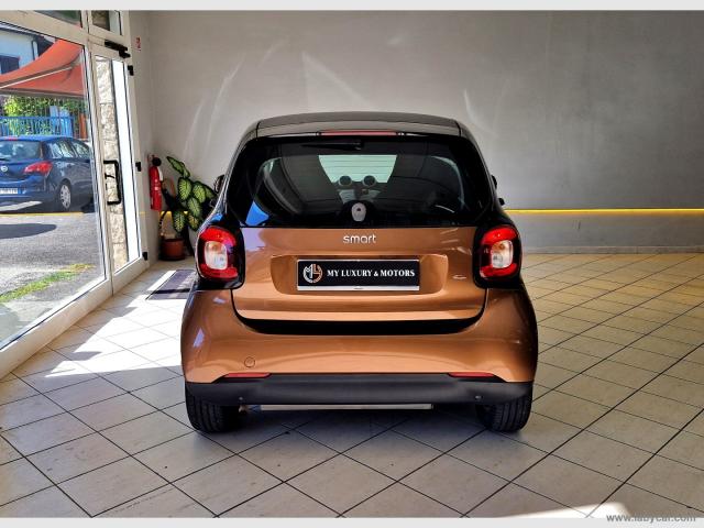 Auto - Smart fortwo 70 1.0 passion