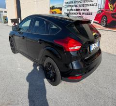 Auto - Ford focus 1.6 120 cv gpl plus