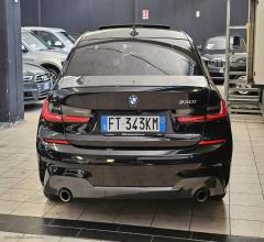 Auto - Bmw 330i msport