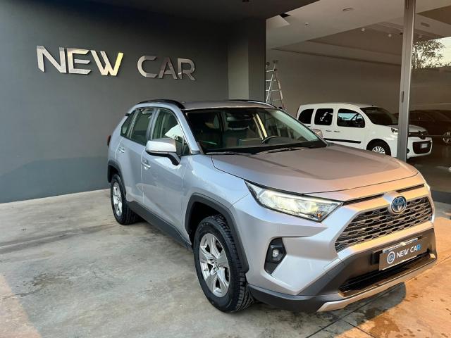 Auto - Toyota rav4 2.5 hybrid 2wd lounge