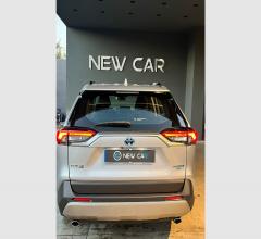 Auto - Toyota rav4 2.5 hybrid 2wd lounge