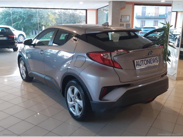 Auto - Toyota c-hr 1.8 hybrid e-cvt active