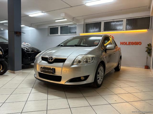 Auto - Toyota auris 1.4 d-4d 5p. my 09