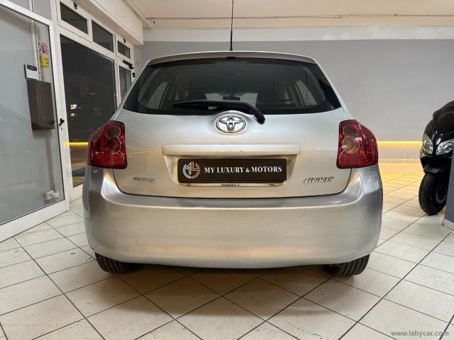 Auto - Toyota auris 1.4 d-4d 5p. my 09