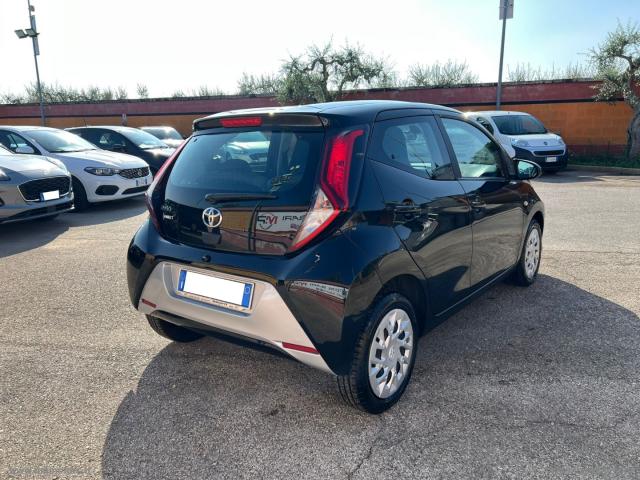 Auto - Toyota aygo connect automatica 1.0 72cv