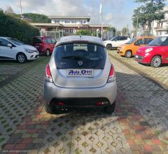 Auto - Lancia ypsilon 1.2 69 cv 5p. gpl ecochic silver