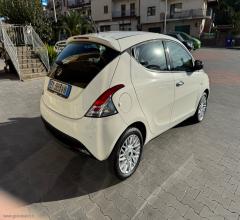 Auto - Lancia ypsilon 1.2 69 cv 5p. gpl ecochic gold