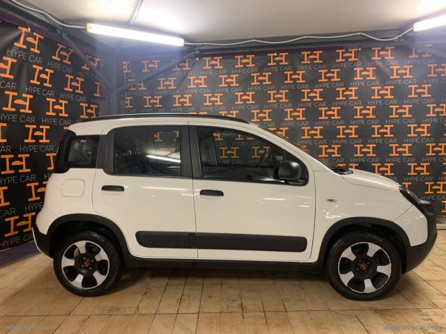 Auto - Fiat panda cross 1.0 firefly s&s hybrid