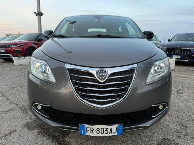 Auto - Lancia ypsilon 0.9 t.air 85cv 5p.met.ec.elef.