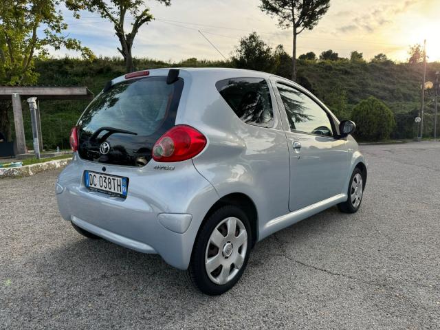 Auto - Toyota aygo 1.0 vvt-i 3p. sol