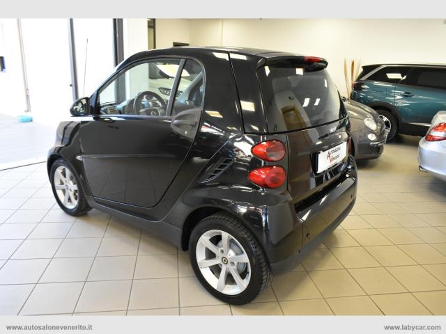 Auto - Smart fortwo 1000 52 kw coupÃ© pulse