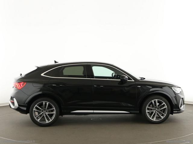 Auto - Audi q3 sportback 2.0tdi 200cv s-tronic s-line