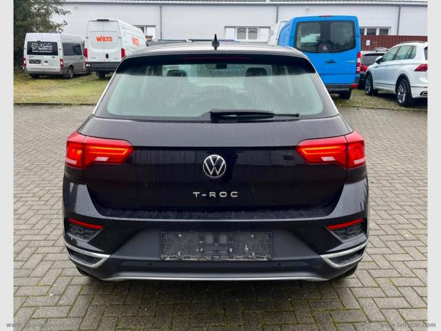 Auto - Volkswagen t-roc 2.0tdi