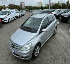 Auto - Mercedes-benz b 180 blueefficiency sport