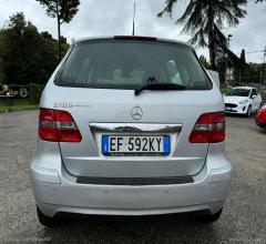 Auto - Mercedes-benz b 180 blueefficiency sport