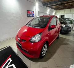 Auto - Toyota aygo 1.0 vvt-i 3p. now