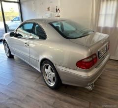 Auto - Mercedes-benz clk 200 kompressor sport