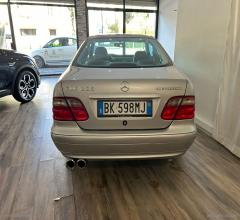 Auto - Mercedes-benz clk 200 kompressor sport