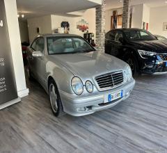 Auto - Mercedes-benz clk 200 kompressor sport