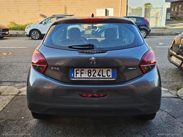 Auto - Peugeot 208 bluehdi 75 5p. allure