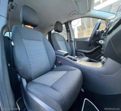 Auto - Mercedes-benz b 180 d automatic business