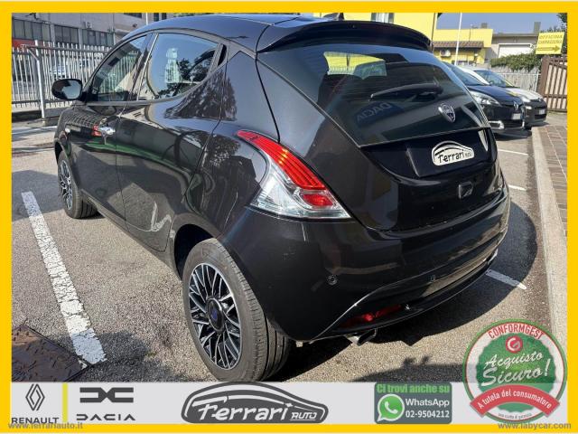 Auto - Lancia ypsilon 1.2 69 cv 5p. gpl ecochic