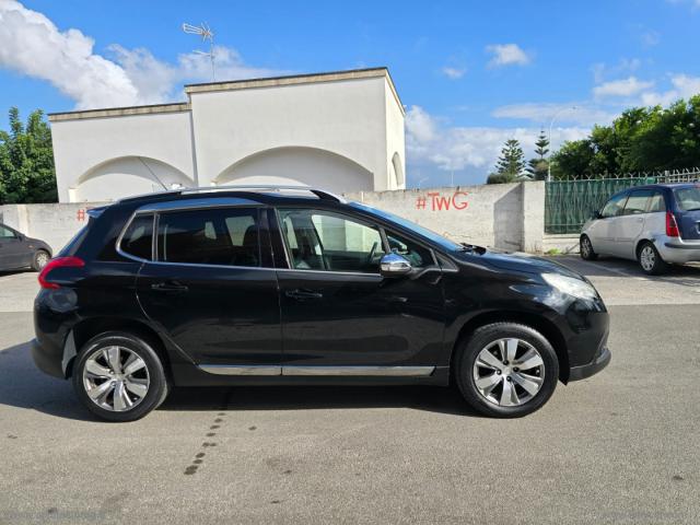 Auto - Peugeot 2008 1.2 vti 82 cv access