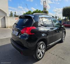 Auto - Peugeot 2008 1.2 vti 82 cv access