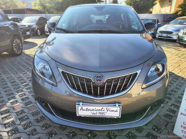 Auto - Lancia ypsilon 1.0 firefly 5p.s&s hyb. platino