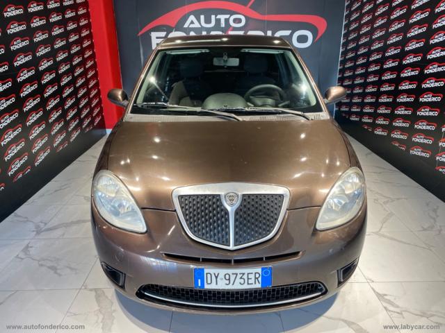 Auto - Lancia ypsilon 1.4 argento ecochic gpl