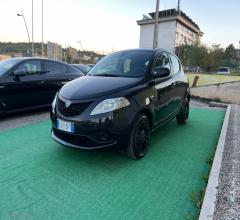 Auto - Lancia ypsilon 1.0 firefly 5p.s&s hyb. eco gold