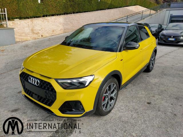 Audi a1 citycarver 30 tfsi identity contrast