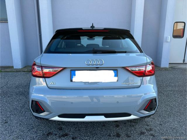 Auto - Audi a1 citycarver 35 tfsi s tronic admired