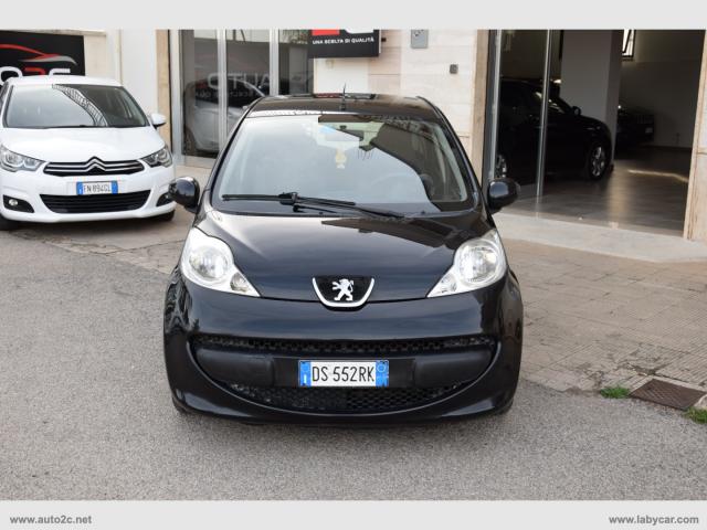 Auto - Peugeot 107 1.0 68 cv 5p. sweet years 2tronic