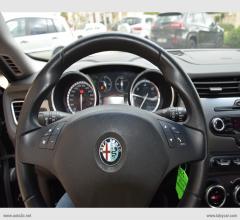 Auto - Alfa romeo giulietta 1.6 jtdm-2 105 cv progression