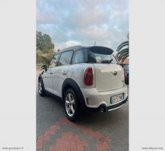 Auto - Mini mini cooper sd countryman