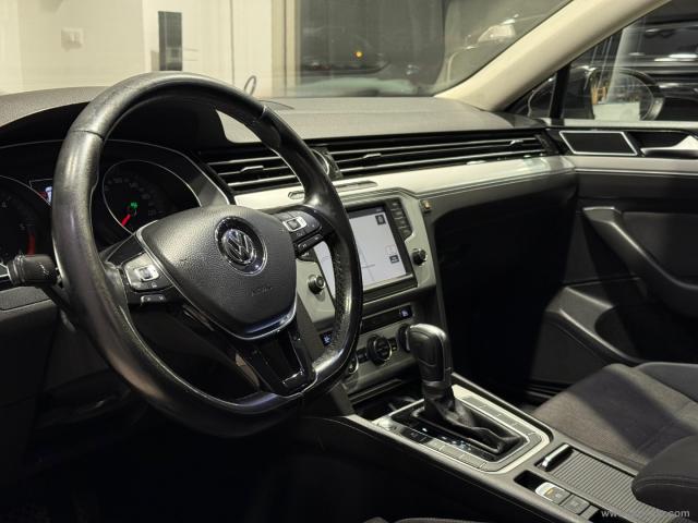 Auto - Volkswagen passat 1.6 tdi dsg comfortline bmt