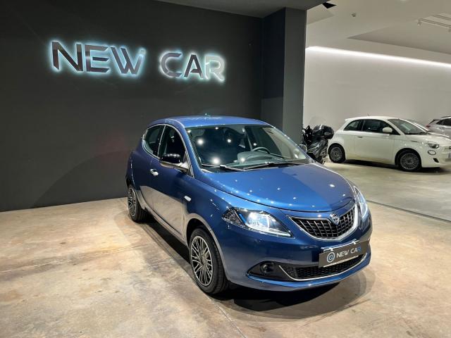 Auto - Lancia ypsilon 1.0 firefly 5p.s&s hyb. platino