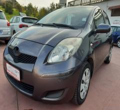 Toyota yaris 1.3 5p. sol