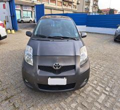 Auto - Toyota yaris 1.4 d-4d 5p. sol