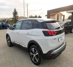 Auto - Peugeot 3008 bluehdi 130 s&s eat8 allure