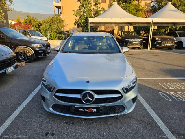 Auto - Mercedes-benz a 180 d sedan automatic 4p. sport