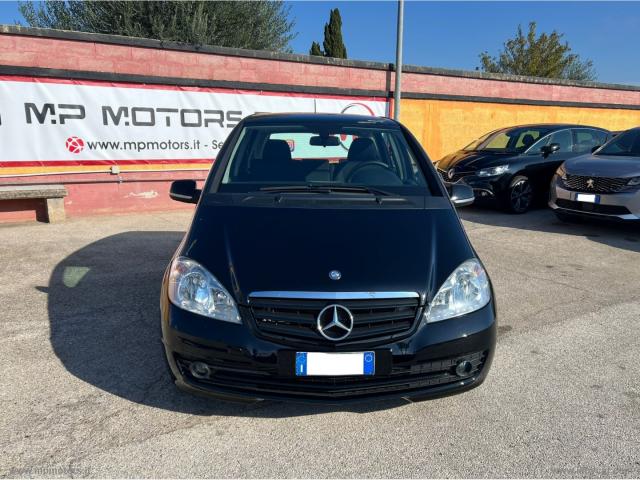 Auto - Mercedes-benz a 160 cdi elegance neopatentati