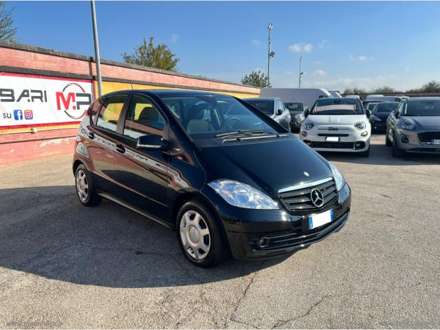 Auto - Mercedes-benz a 160 cdi elegance neopatentati