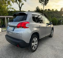 Auto - Peugeot 2008 1.2 vti 82 cv allure