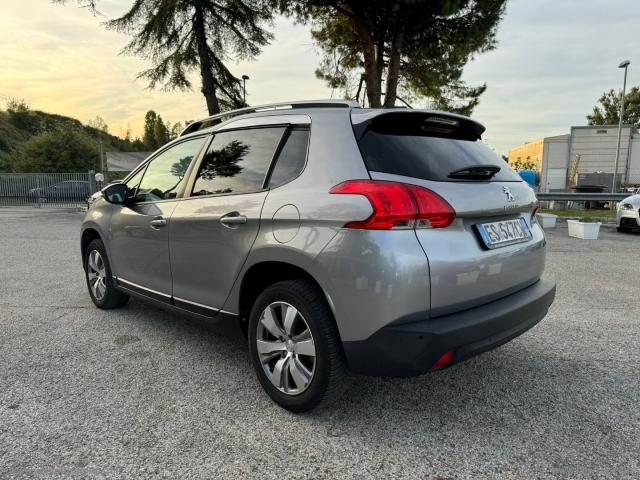 Auto - Peugeot 2008 1.2 vti 82 cv allure