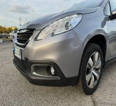 Auto - Peugeot 2008 1.2 vti 82 cv allure