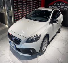 Auto - Volvo v40 cross country d2 business