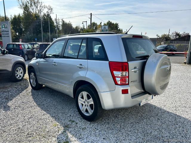 Auto - Suzuki grand vitara 1.9 ddis 5p.